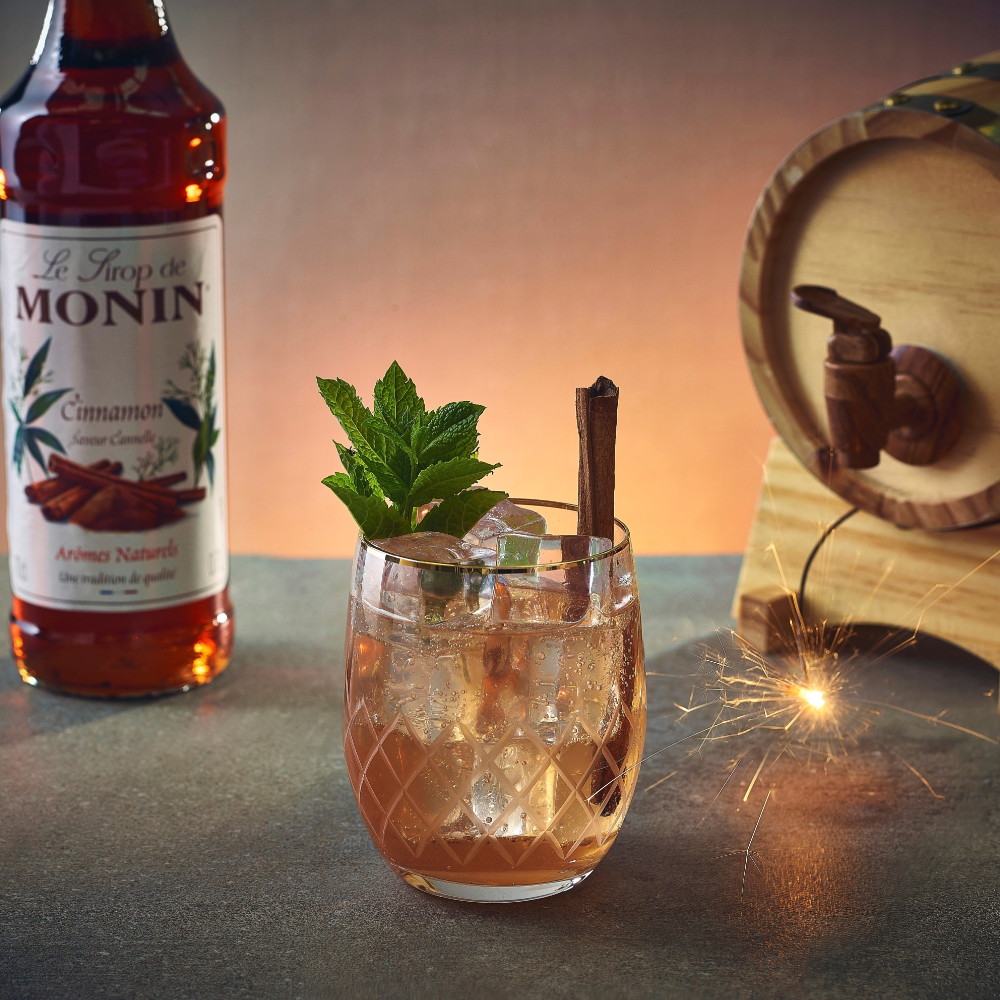 Monin Cinnamon Flavouring Syrup (700ml)