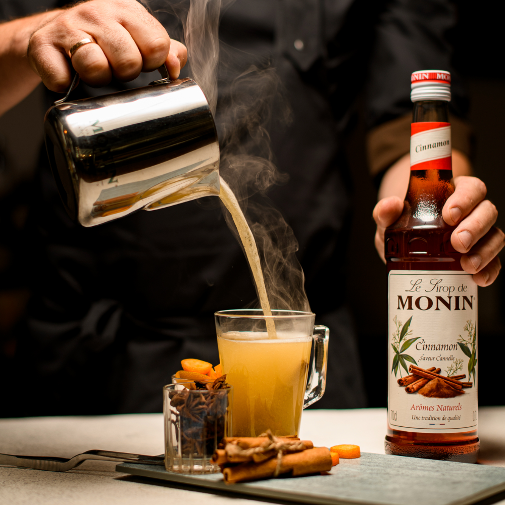 Monin Cinnamon Flavouring Syrup (700ml)